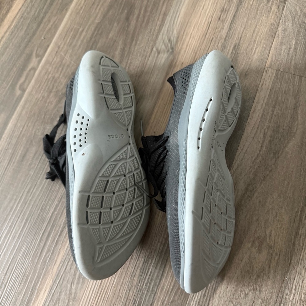 Women’s Crocs LiteRide 360 Pacer Sneakers Size 7 - Picture 4 of 5